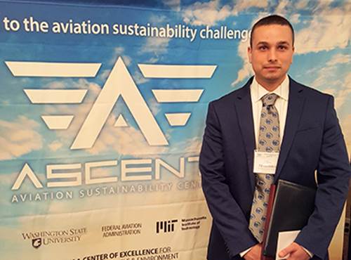 Graduate student receives FAA student award